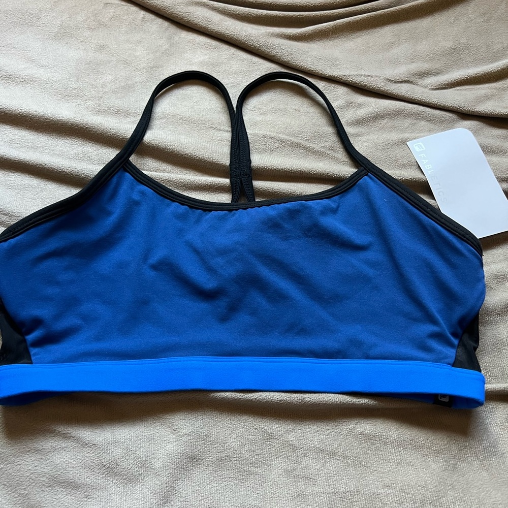 Beautiful Fabletics Bra size M NWT